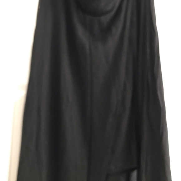 Sexy leg showing long skirt - Picture 3 of 5